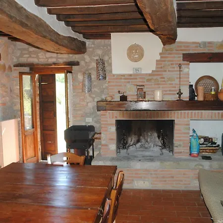 Antico Casale Torre Colombaia Holiday home *