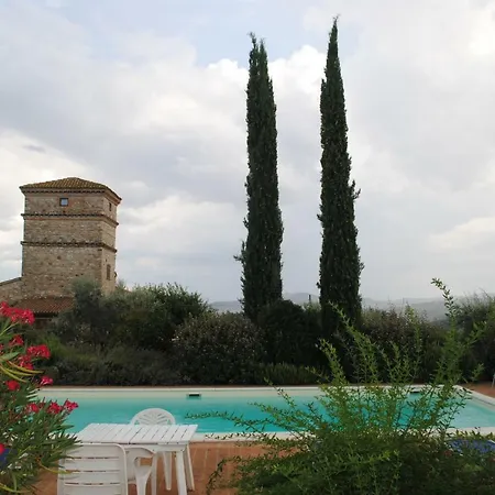 度假居 Antico Casale Torre Colombaia *