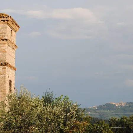 度假居 Antico Casale Torre Colombaia 新维南佐
